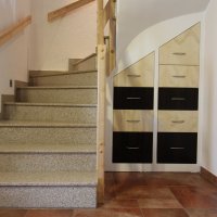 Stauraum unter der Treppe