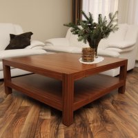 Wohnzimmer in Nussbaum
